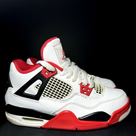 ナイキ Nike Air Jordan 4 Retro OG Fire Red Air Jordan 4 'Fire Red' Release Date. Nike SNKRS