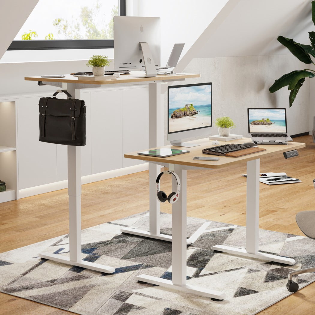 Electric Standing Desk, 40" x 24" Height Adjustable Sit Stand Desk with Splice Board, Carbon Steel Frame, 4 Memory Presets for Home Office, Natural