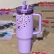 thumbnail image 2 of Stanley Quencher 40 Onzas - Vaso de acero inoxidable aislado al vacío, con agarradera tapa y popote, termo para bebidas calientes y frías, 1180 mililitros, 2 of 6