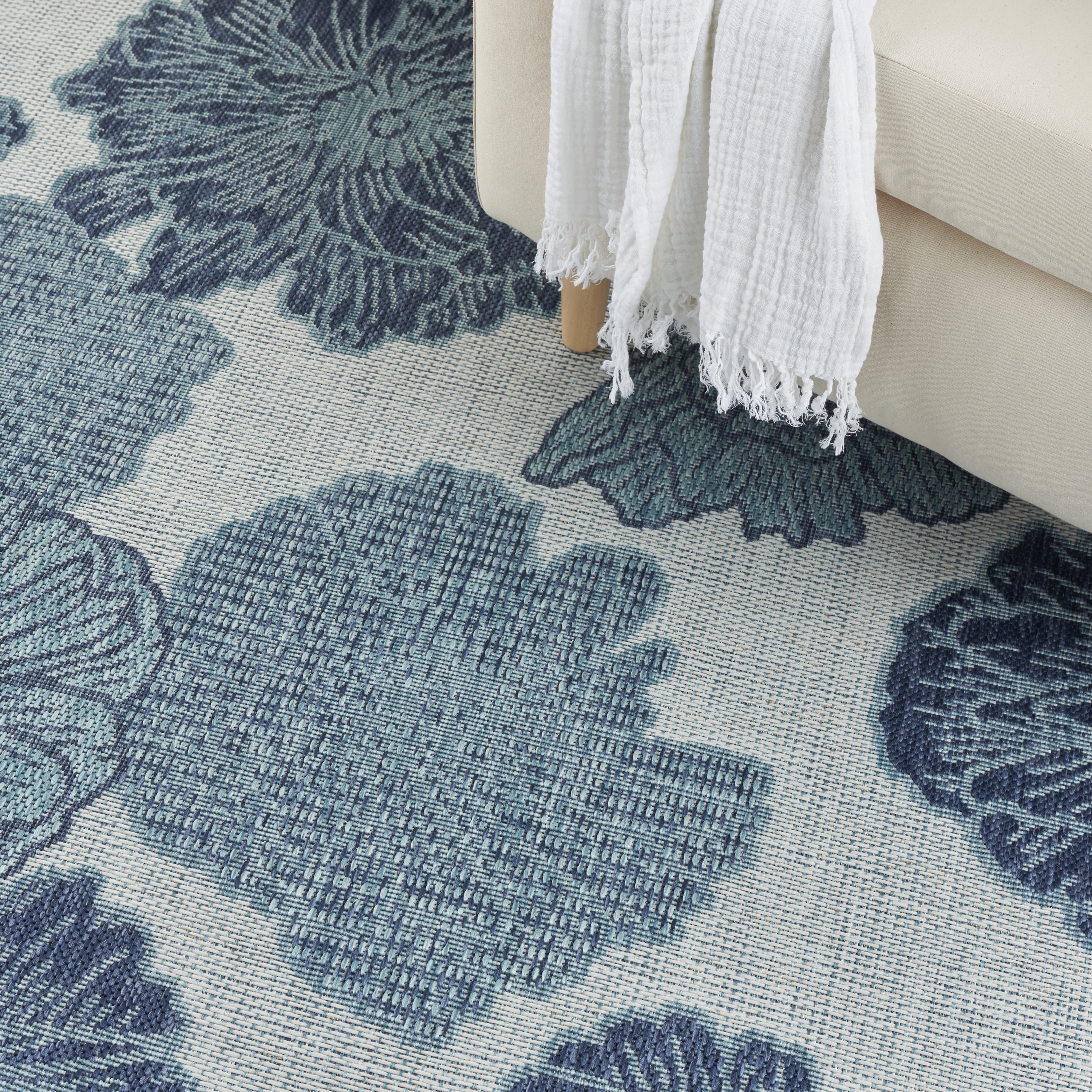 Nourison Garden Oasis Indoor/Outdoor Blue 9' x 12' Area Rug (9x12)