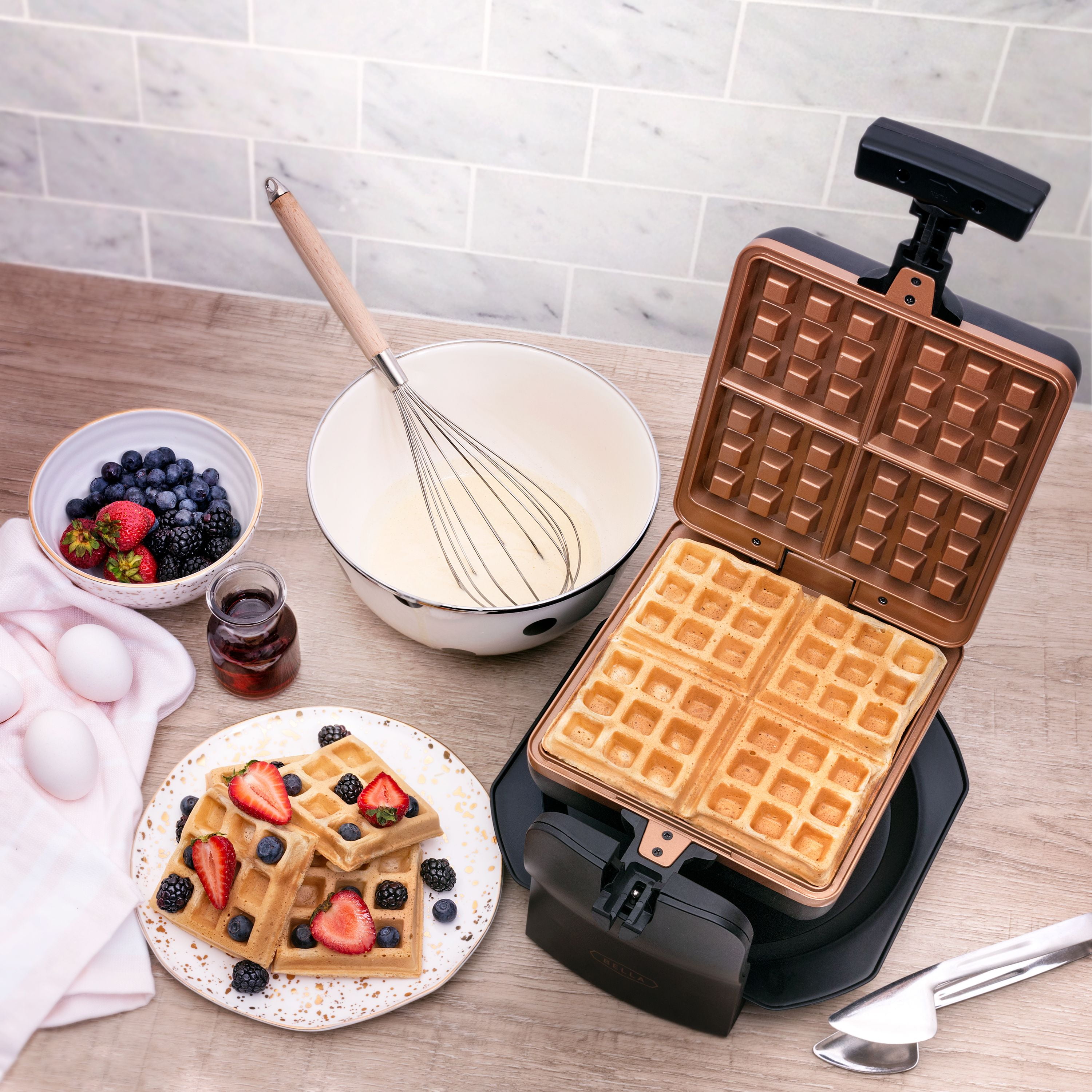 KitchenSmith by Bella Rotating Waffle Maker