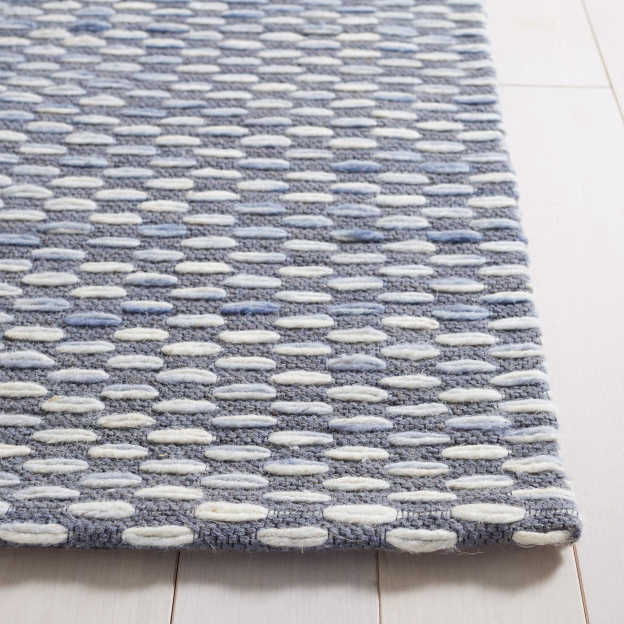 SAFAVIEH Marbella Carlene Geometric Striped Runner Rug, Grey/Beige, 2'3" x 9'