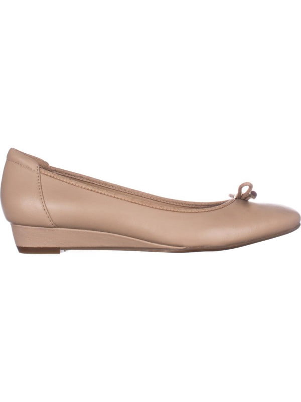 naturalizer dressy flats