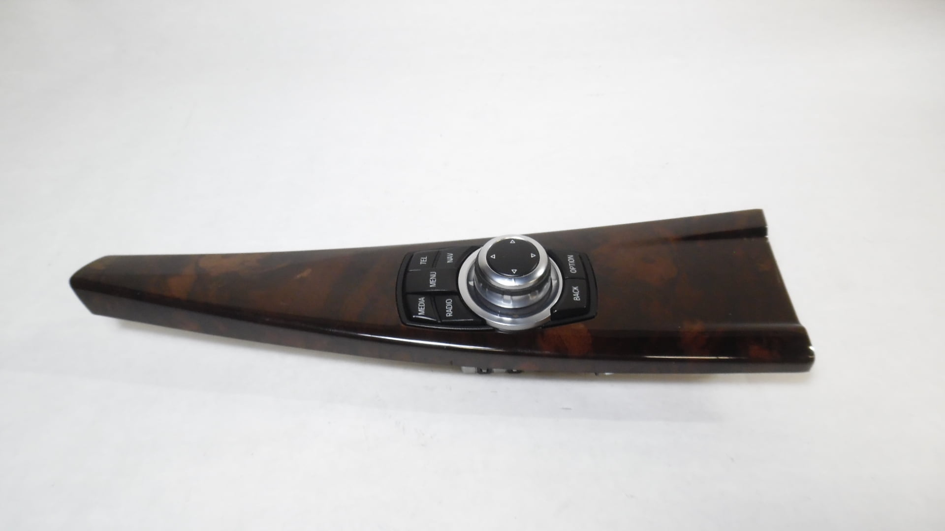 Pre-Owned 2013-2018 BMW 320i Navigation Radio Media iDrive Controller Console Mounted OEM - Verify Specific Vehicle Fitment In Description - (Good)