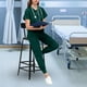 thumbnail image 3 of Conjunto de uniforme médico para mujer, cuello en V, bolsillos, top y pantalones, ropa de trabajo, ropa de trabajo de enfermera SG, 3 of 5