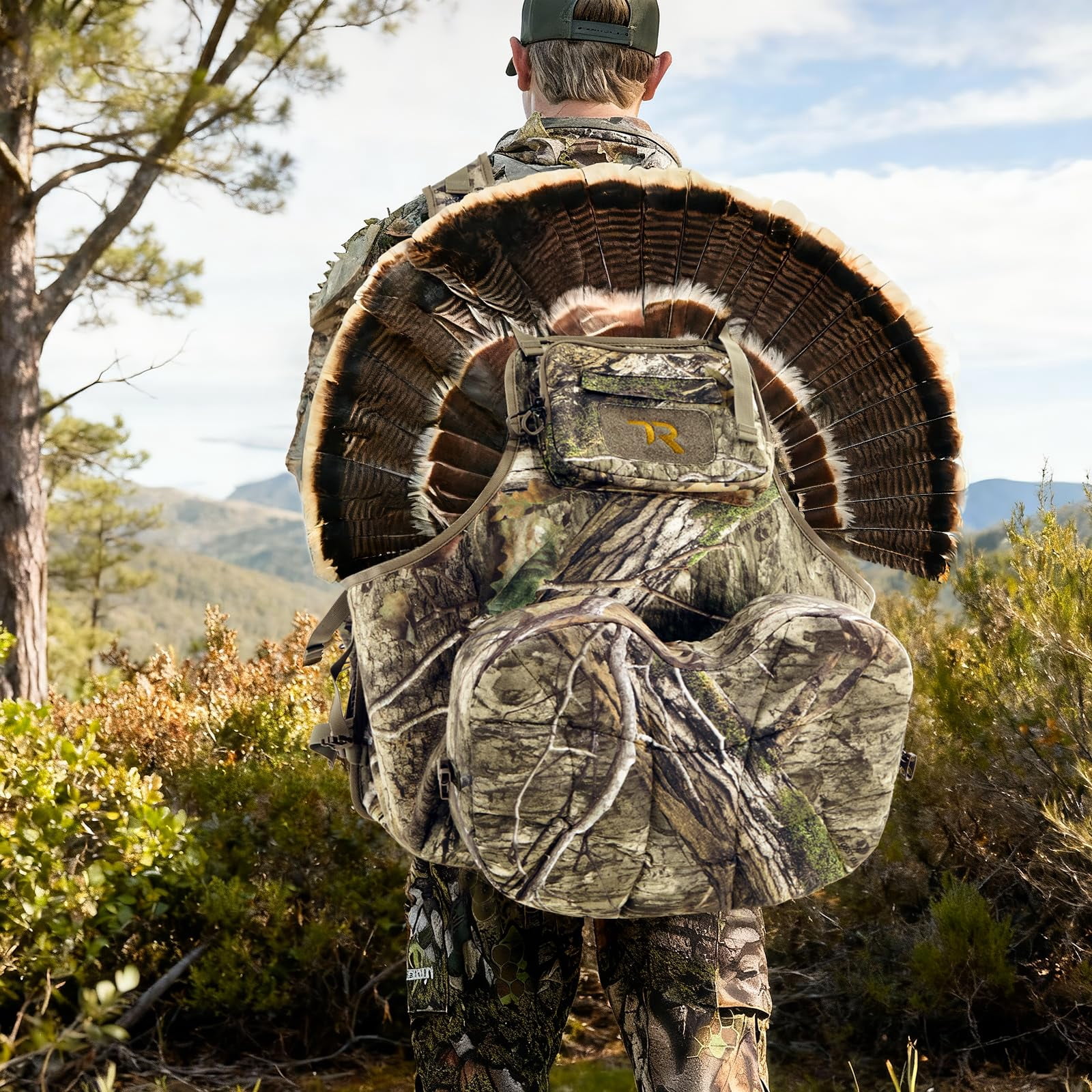 TR Turkey Vest with Seat,Turkey Hunting Vest Lightweight Run & Gun with Game Pouch, Multi-Pocket Hunting Vest with Thick Seat, for Mobile Hunters Men Women Camo