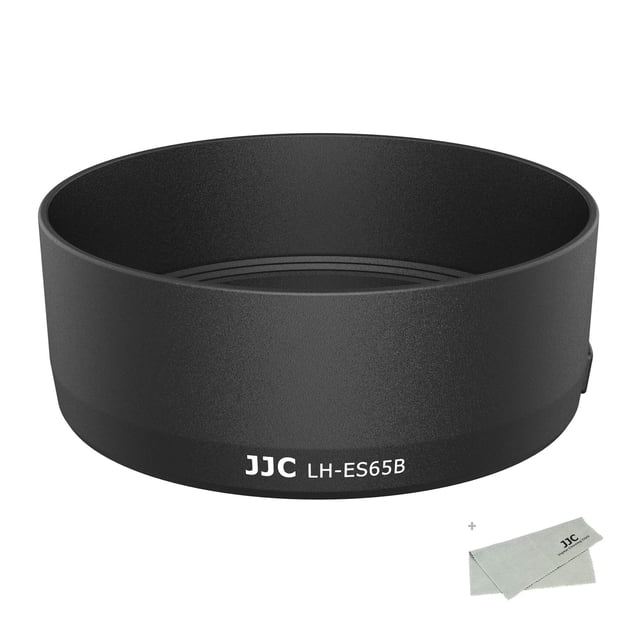 parasol de objetivo jjc para canon rf 50 mm f1.8 stm en eos r6 r5 rp r Parasol de lente negro JJC LH-ES65B, vista frontal centrada que muestra forma circular y acabado mate; se conecta a la lente mediante bayoneta, es reversible para ahorrar espacio y viene con paño de microfibra; admite filtros/tapas de 1.693 in.