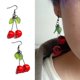 thumbnail image 2 of Pendientes de hoja de cerezo con calavera roja exagerada estilo punk, joyería con personalidad punk femenina, 2 of 3