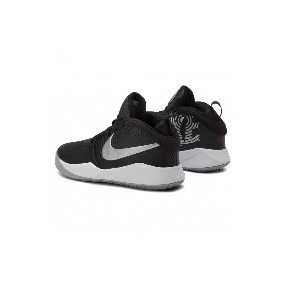 nike team hustle d 9 gs