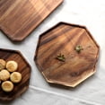 thumbnail image 4 of Juego de bandejas de madera de acacia Renawe de 25 cm y 20 cm, octagonales, 4 of 7