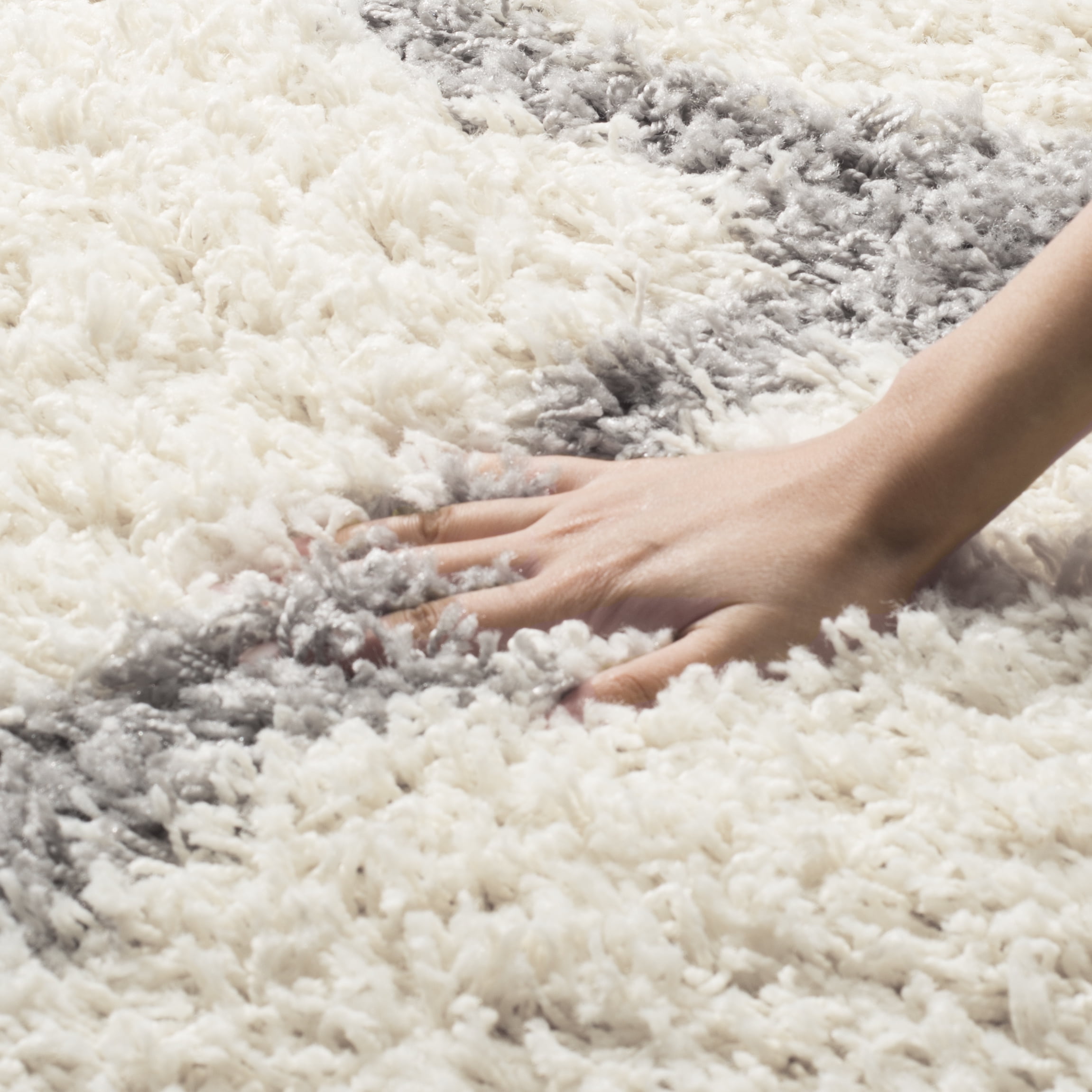 SAFAVIEH Dallas Logan Geometric Shag Area Rug, Ivory/Grey, 5'1" x 7'6"
