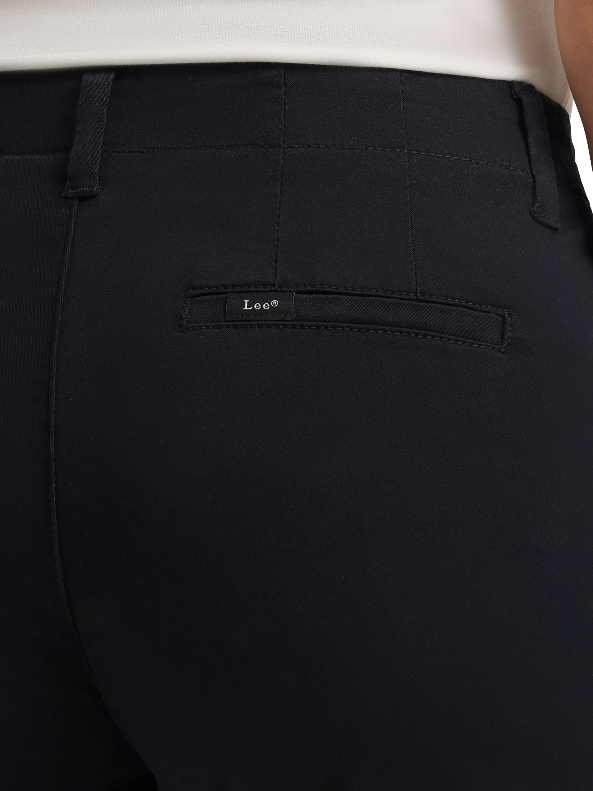 Lee® Women's Legendary Chino 7" Walkshort