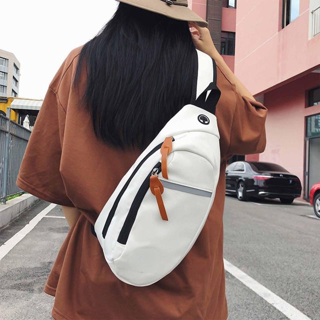 Xihbxyly Bolsa de Pecho Deportiva para Exteriores, Diseño Cruzado Multifuncional, Impermeable, Correa de Hombro Ajustable, Ideal para Viajes y Aventuras Al Aire Libre, Unisex, Tamaño 20 X 10 X 37 Cm.