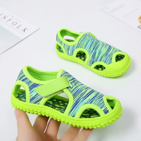

Toyella Hollow soft bottom boys beach shoes Green 25