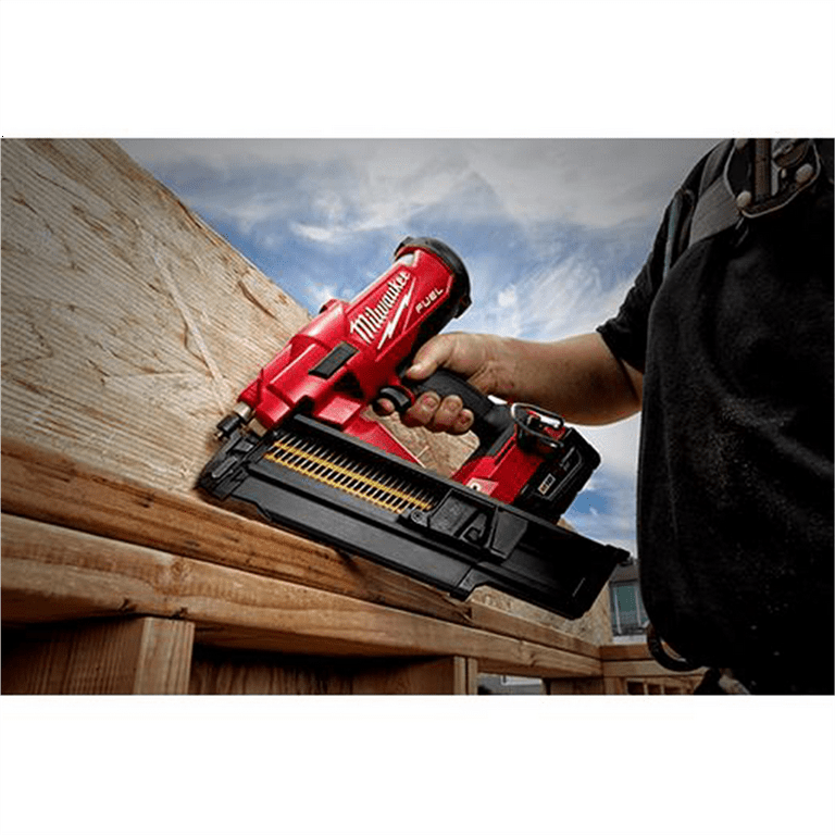 Milwaukee Tool M18 FUEL 21 Degree Framing Nailer