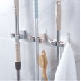 thumbnail image 3 of Potente soporte para fregona con ventosa, sin perforaciones, gancho sin costuras, soporte para escoba, fregona de baño, escoba colgante, clip para inodoro, clip para inodoro, paquete de 2, color aleatorio Sailing Electrónica, 3 of 5