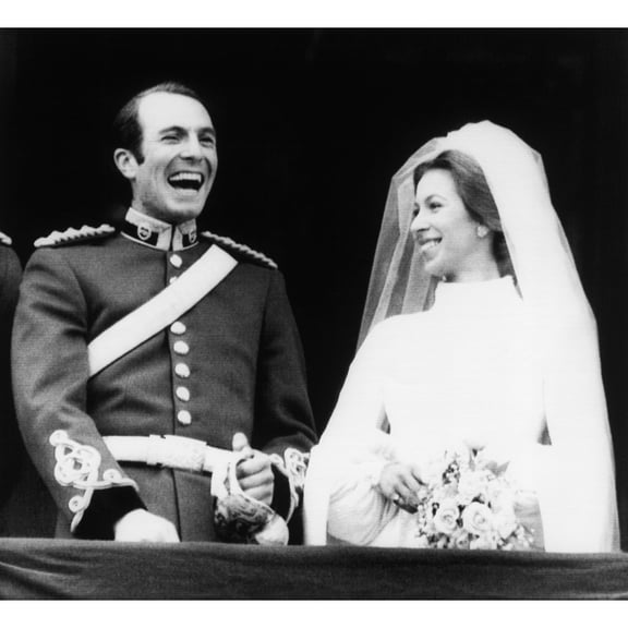 Princess Anne (Right) History (24 x 18)