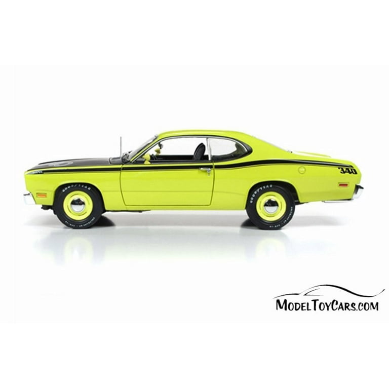 1971 Plymouth Duster 340 Hard Top, Green - Auto World AMM1154 - 1/18 Scale  Diecast Model Toy Car