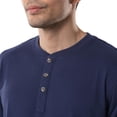 thumbnail image 2 of Conjunto de Pijama para Hombre IZOD Azul Marino Jersey Henley y Pantalón de Franela Talla M, 2 of 6