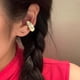 thumbnail image 2 of Lindos pendientes con forma de gota de aceite en forma de disco morado y colorido para mujer, sin agujeros para las orejas, 2 of 4
