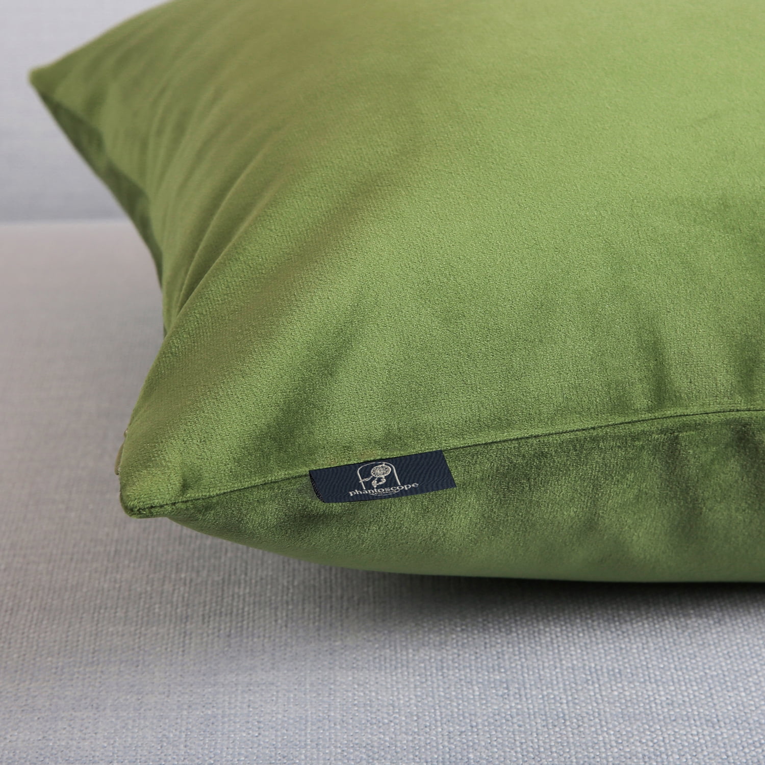 Phantoscope Soft Silky Velvet Series Decorative Throw Pillow, 18" x 18", Green, 1 Pack
