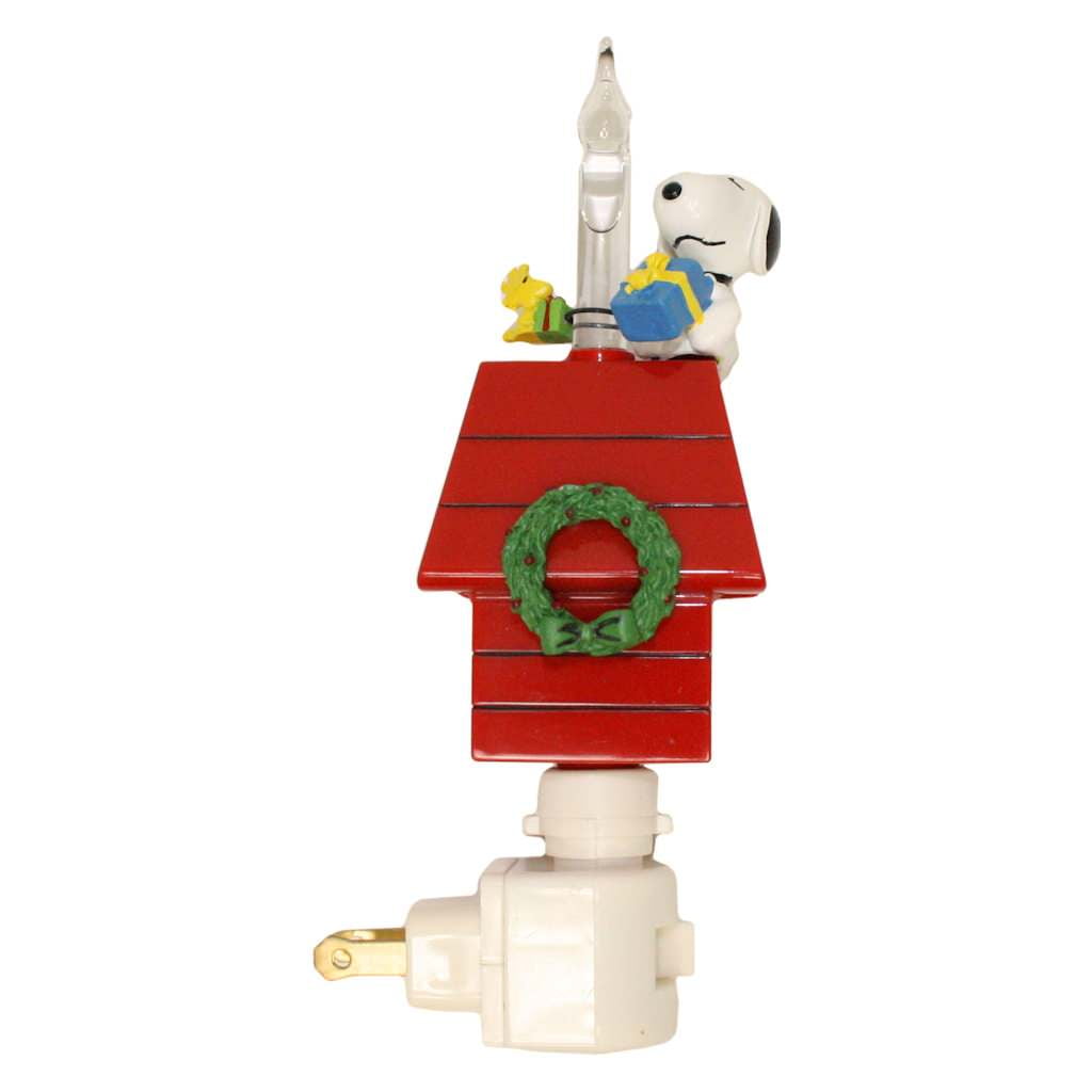Roman 7 25 Peanuts Snoopy And Woodstock Doghouse Christmas Bubble Night Light White Red Walmart Com