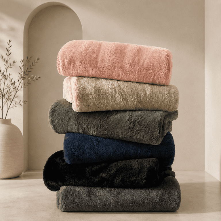 Cozy Haven Luxury Reversible Faux Fur Pink Throw Blanket photo 7