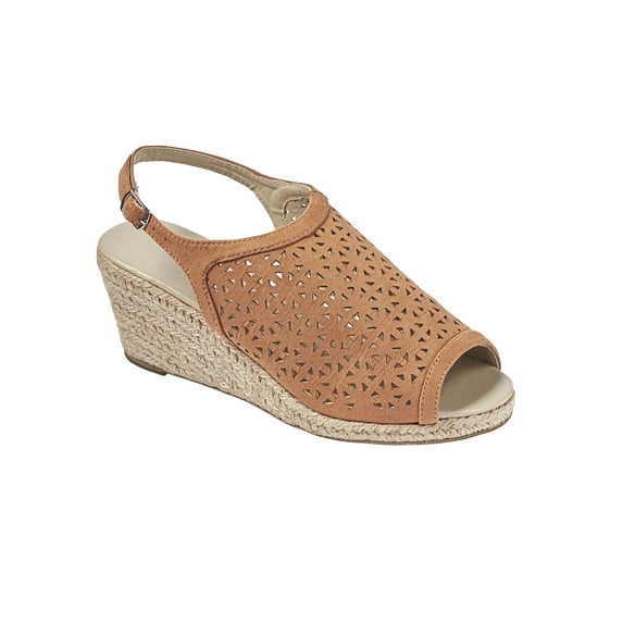 Evelyn Wedge