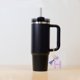 thumbnail image 3 of Ofertas Únicas 1 Pc Estrella Lentejuelas Letra H Flor Borlas Colgante Taza de Agua Colgante Púrpura Metal Resina, 3 of 5