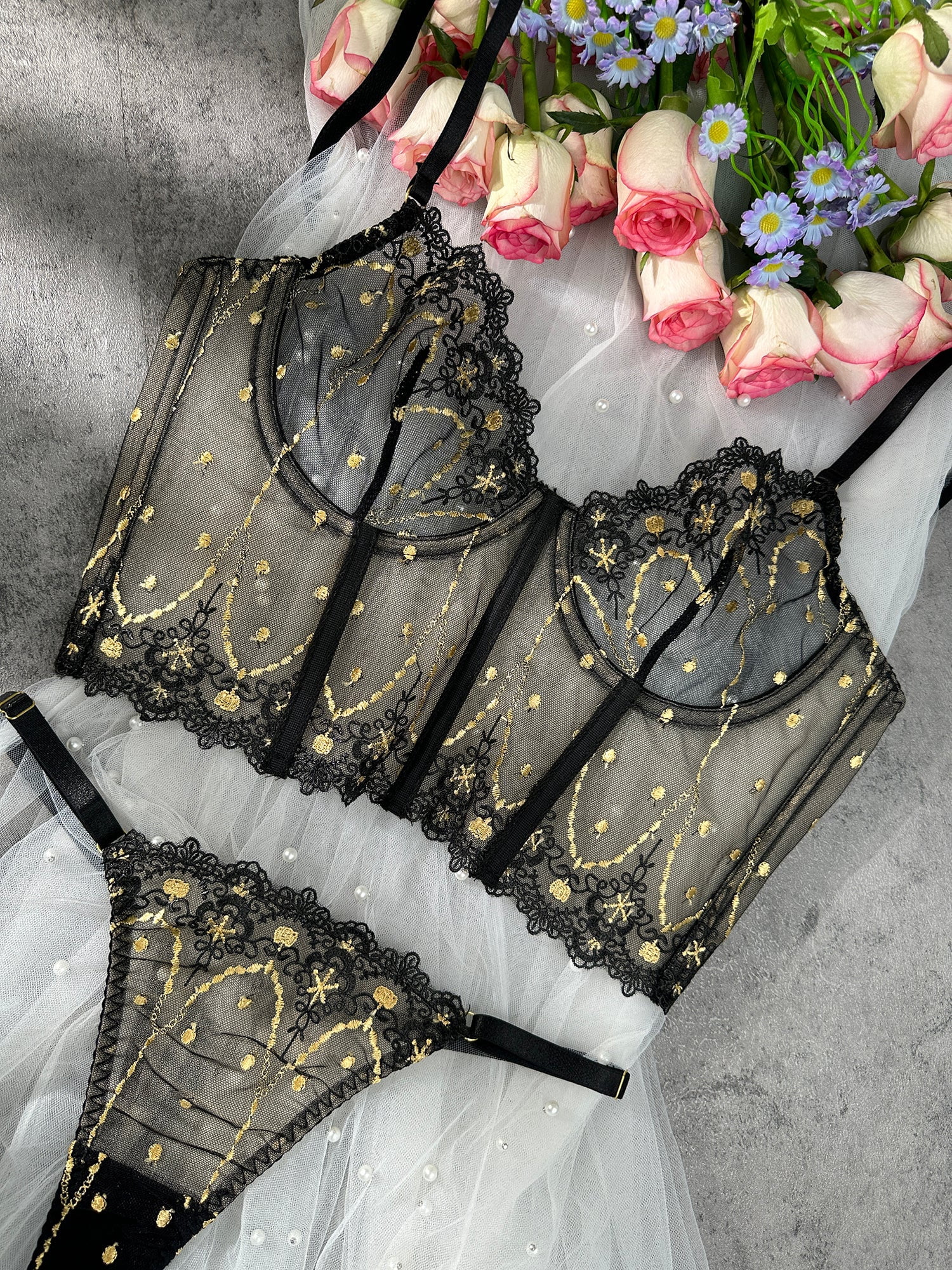 Chic Luxe Noir & Gold Lingerie Set (Black, XL+)