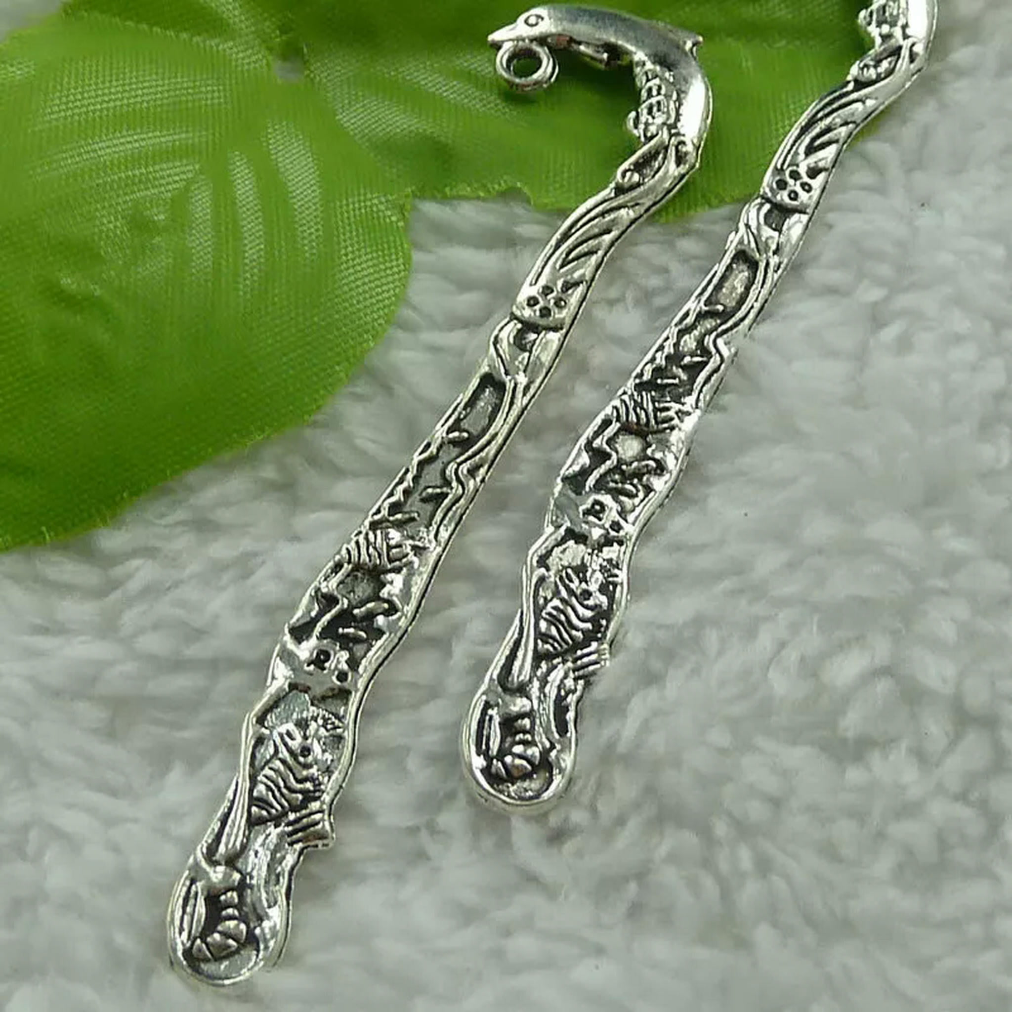 HOOUN 52 pcs tibet silver dolphin bookmarks 82x19mm B2744