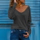 thumbnail image 2 of Blusa de mujer con cuello en V y estampado de rayas, manga larga y corte holgado, tejido de poliéster, adecuada para primavera/otoño/invierno, 2 of 4