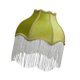 thumbnail image 4 of Pantalla de lámpara de terciopelo, pantalla de lámpara victoriana con ribete de flecos, E27, de clásica en forma de campana con borde festoneado, de Verde Blanco, 4 of 8