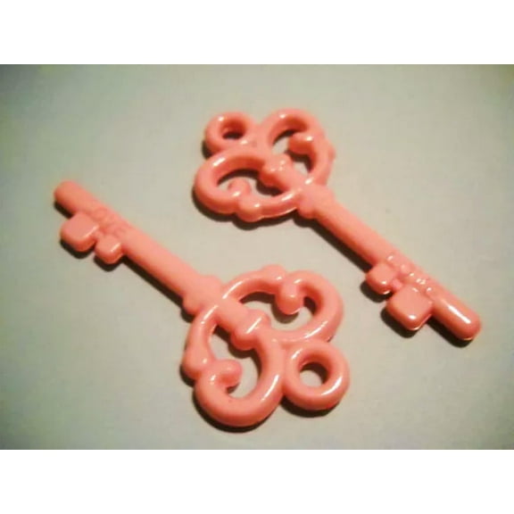 U8MO 4 Pink Key Pendants Acrylic Big Love Charms Key To My Heart Plastic