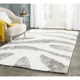 thumbnail image 5 of SAFAVIEH Barcelona Calanthia Abstract Shag Area Rug, Ivory/Silver, 2'3" x 4', 5 of 8