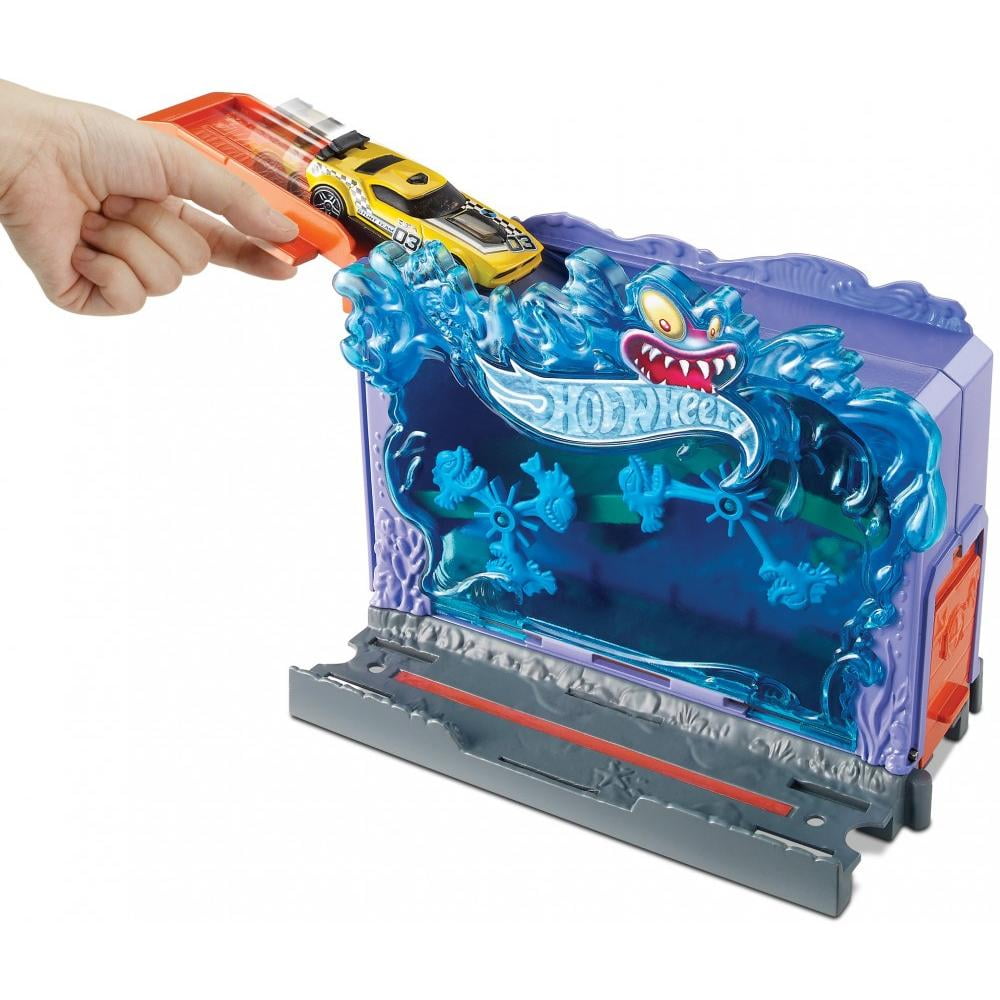 Hot wheels city downtown aquarium bash playset sales