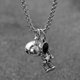 thumbnail image 1 of Collar de pareja de astronautas con imán que atrae el colgante. Regalo de San Valentín para pareja de hombres y mujeres astronautas, 1 of 1