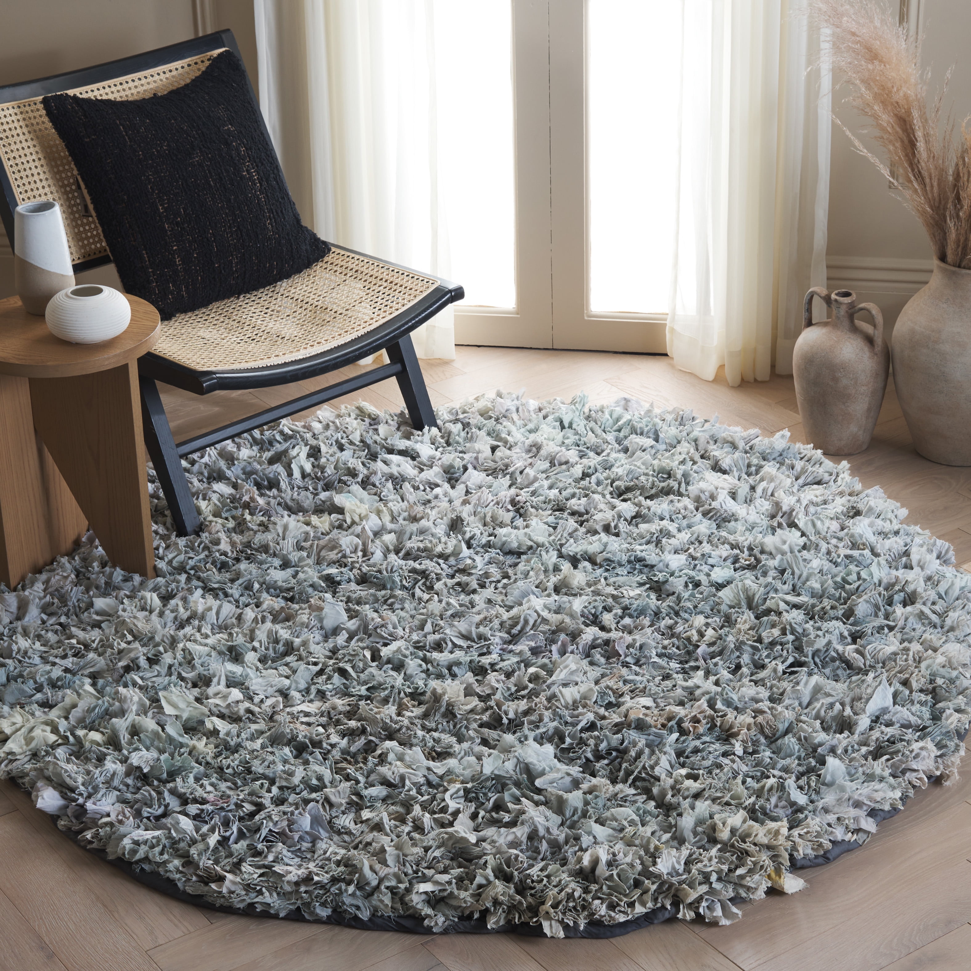 SAFAVIEH Rio Dallas Geometric Polyester Shag Area Rug, Light Grey, 6' x 6' Round