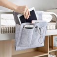 thumbnail image 1 of Bolsillo para la cama de fieltro gris claro, organizador para mesita de noche, bolsa vacía para sofá, bolsillo para la mesita de noche, para colgar en el sofá, para control remoto, tableta, anteojos, 1 of 5