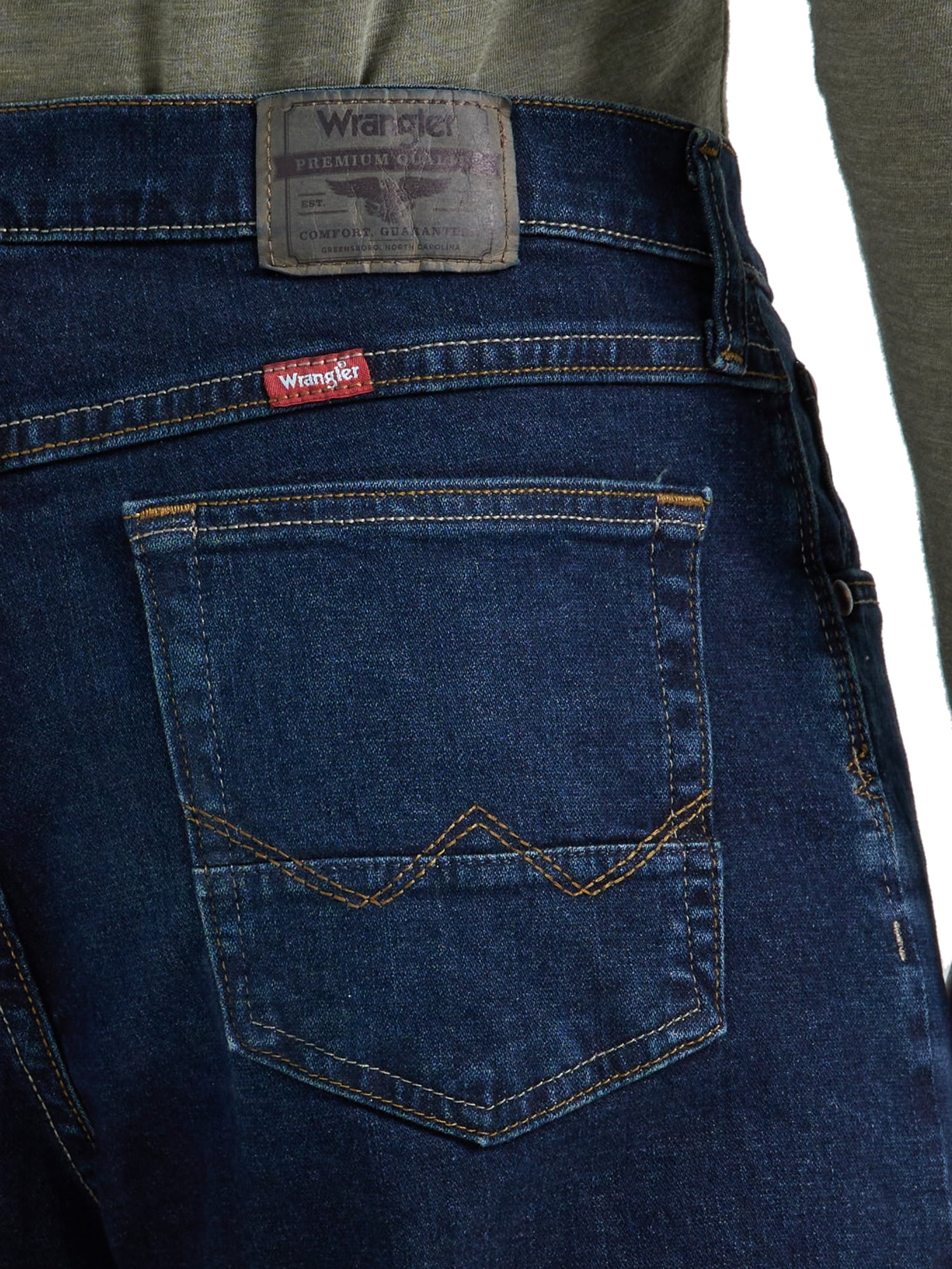 Wrangler Men s Relaxed Bootcut Jean with Stretch Sizes 30 40 Walmart