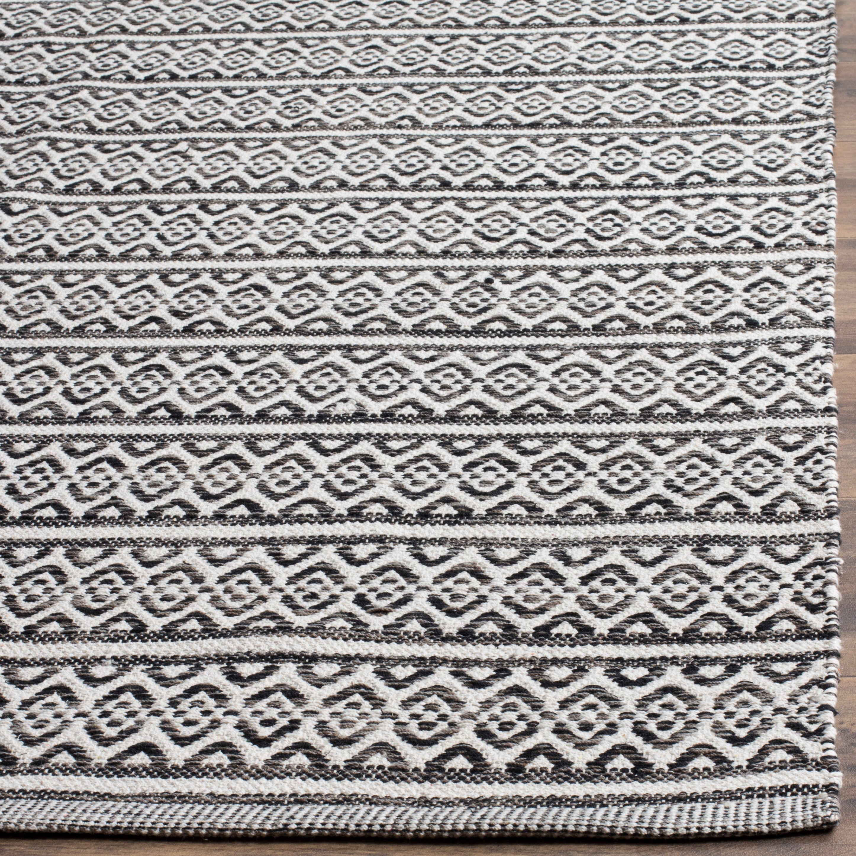 SAFAVIEH Montauk Randall Geometric Striped Cotton Area Rug, Ivory/Black, 10' x 14'