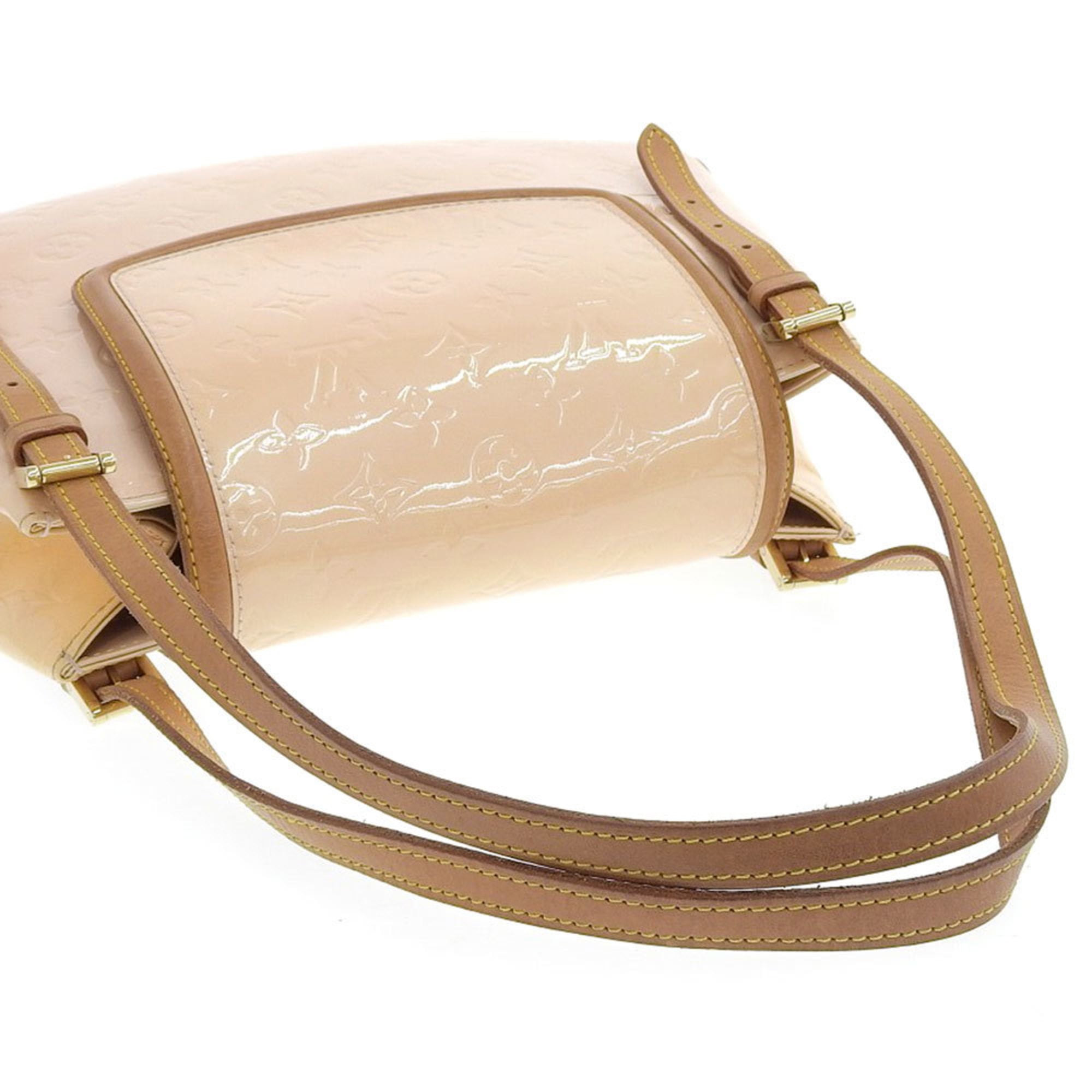 Louis Vuitton Vernis Mallory Square Bag - White Shoulder Bags, Handbags -  LOU114740