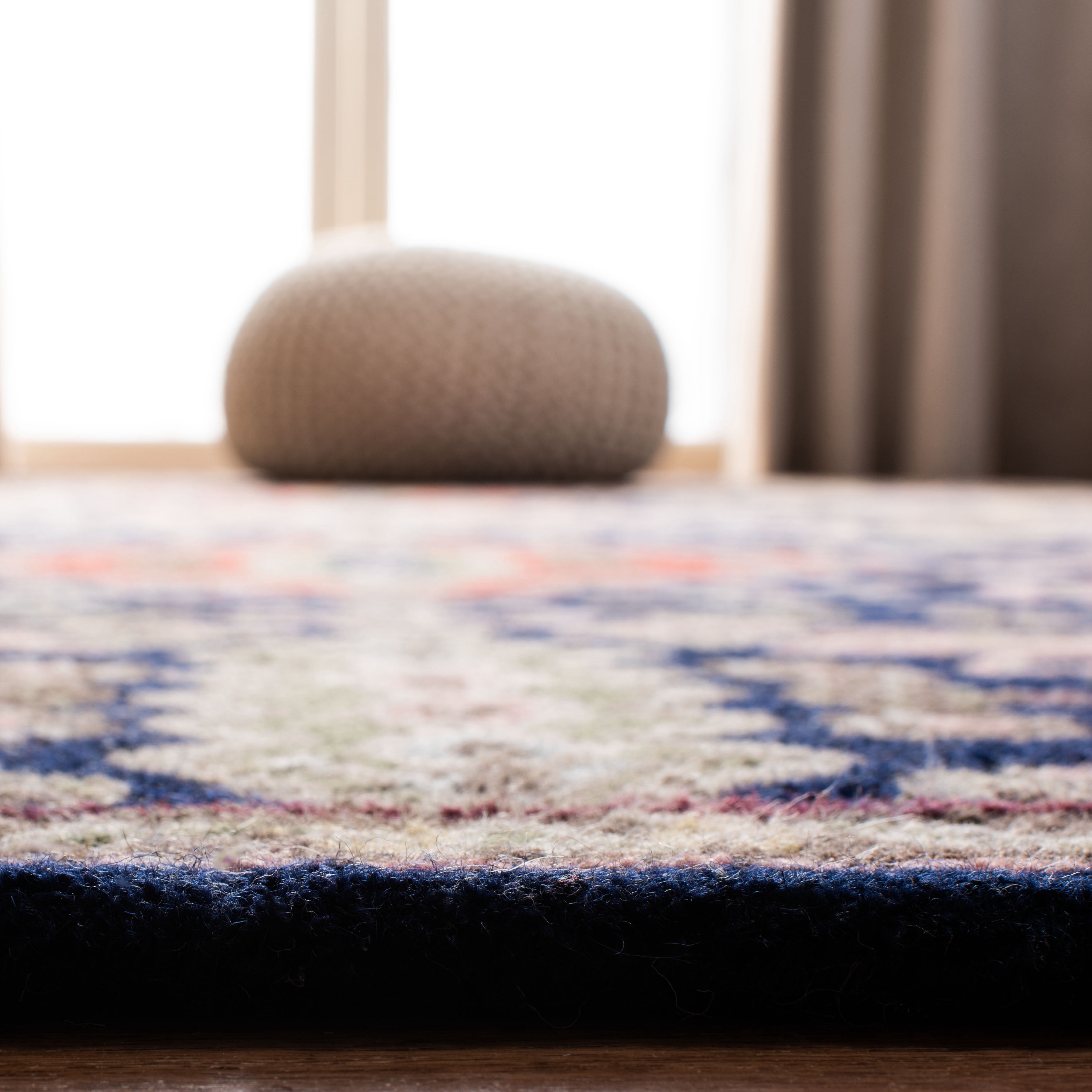 SAFAVIEH Bellagio Caolan Floral Wool Runner Rug, Navy/Sage, 2'3" x 7'