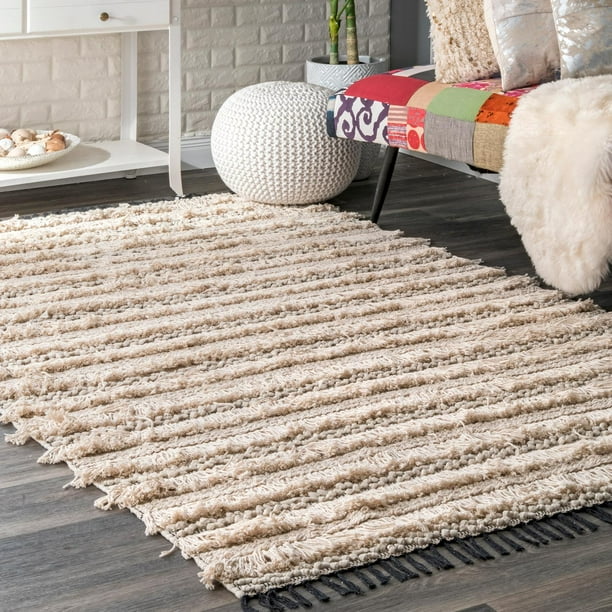 nuLOOM Handmade Emerita Tassel Shag Area Rug