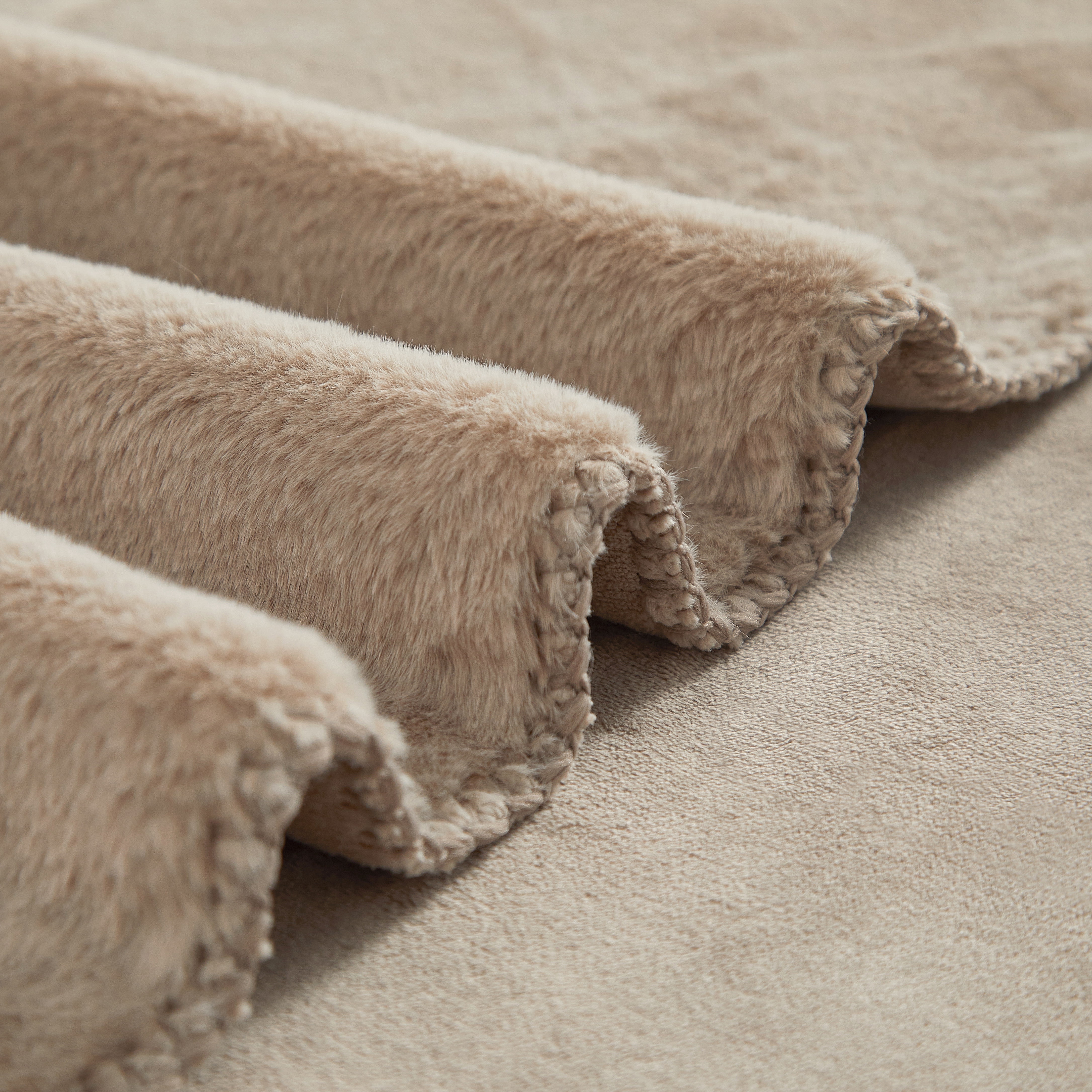 Cozy Haven Luxury Reversible Faux Fur Bed Blanket, Beige, Queen, 90 x 92 in