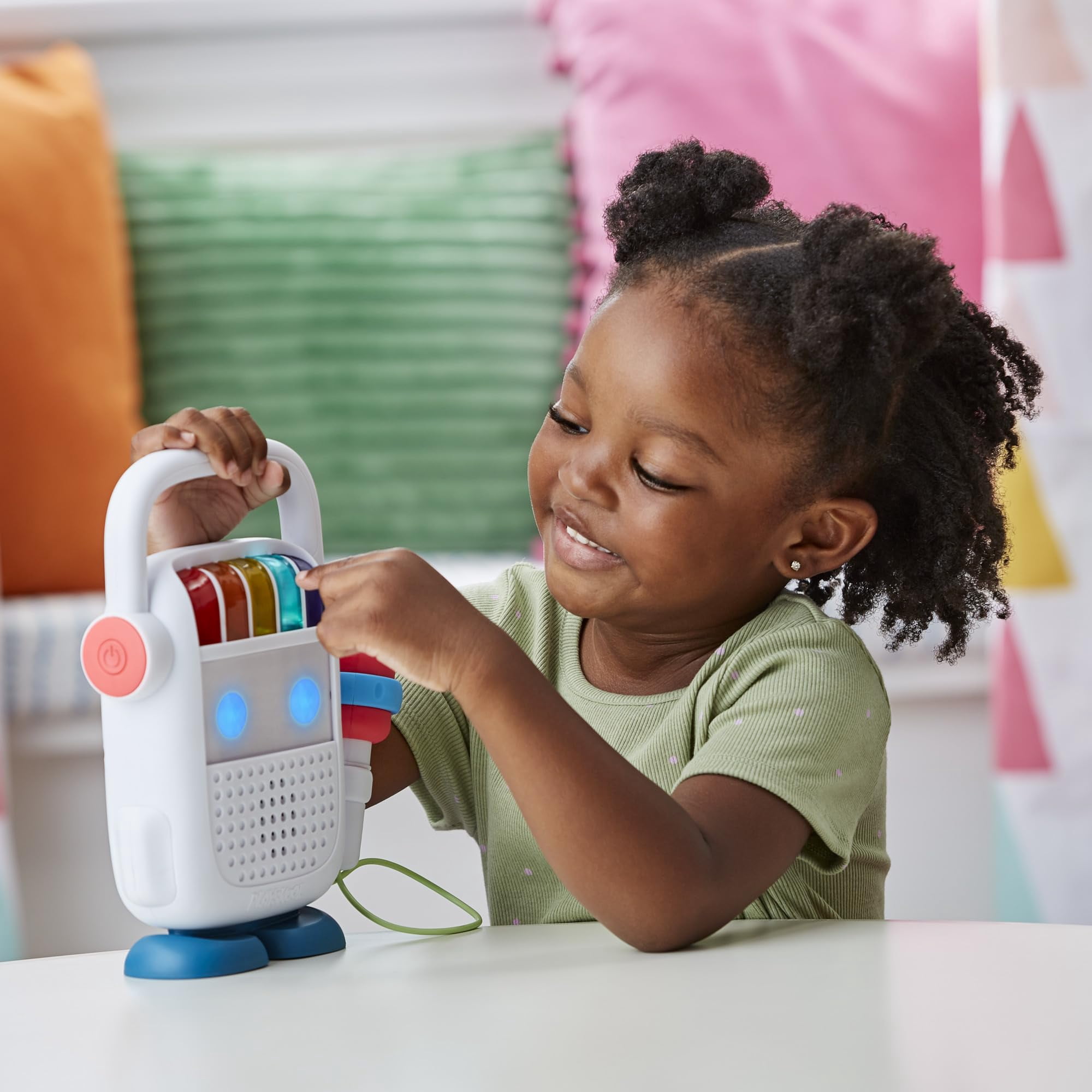 Playskool Rock n’ Roll Bot, Kids Bluetooth Speaker and Voice Changing Karaoke Microphone Toy, Ages 3 and Up (Exclusive)