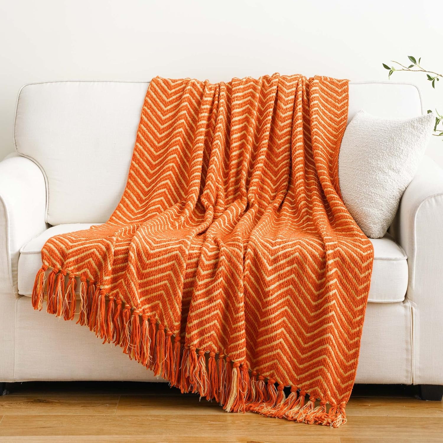 XINQIHANG Orange Throw Blanket for Couch Halloween Decorative Knit Orange Blanket with Tassels Super Soft Warm Fall Throw Blankets for Bed Sofa Home