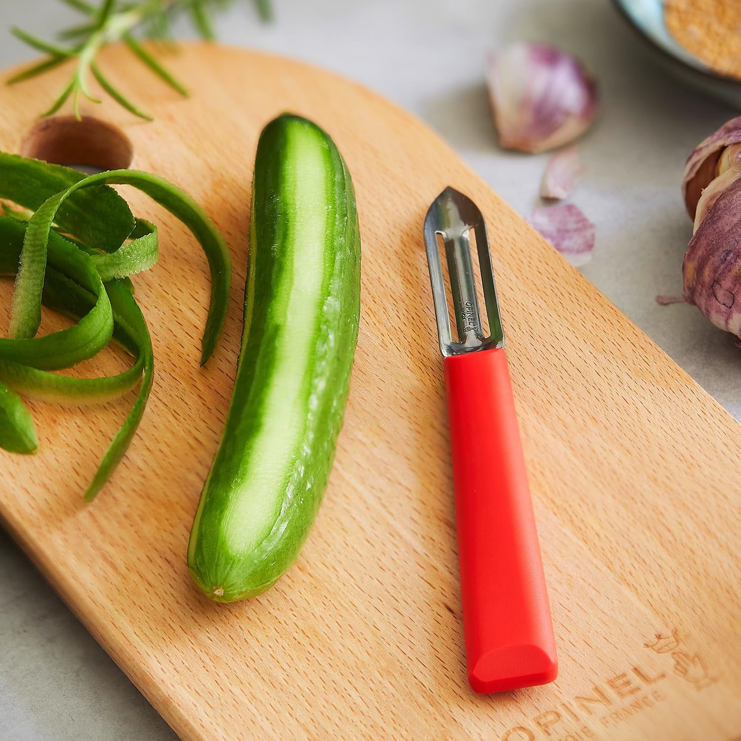 JJEAN-Opinel Les Essentials+ No. 315 Peeler, Corrosion Resistant + Dishwasher Safe, Made in France, Red