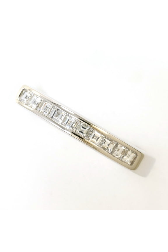 Pre-Owned PT900 Platinum Ring, 1 Diamond, 0.37ct, with Certificate of Authenticity, Total...