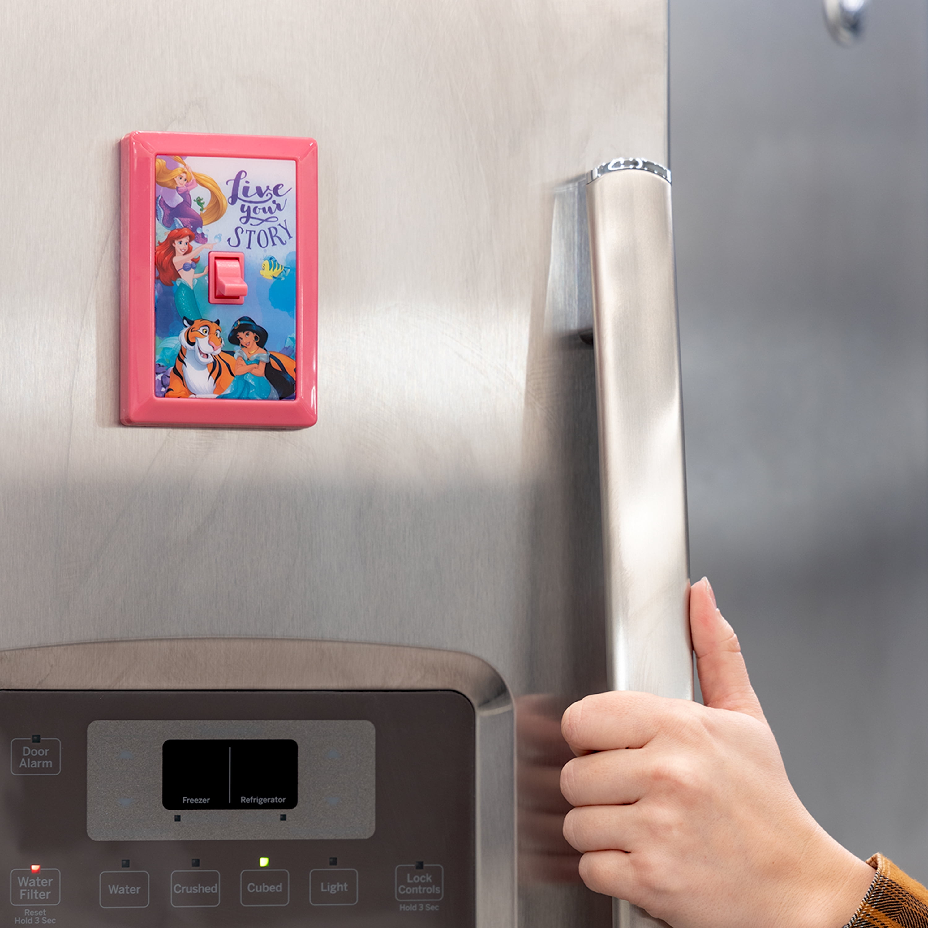 Disney Princes LED Night Light Wall Switch, Battery Powered, 44487